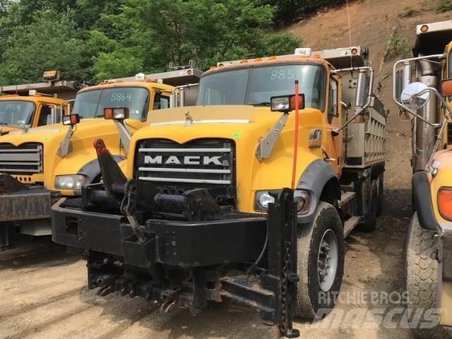Mack GU713 Láminas y cuñas quitanieves