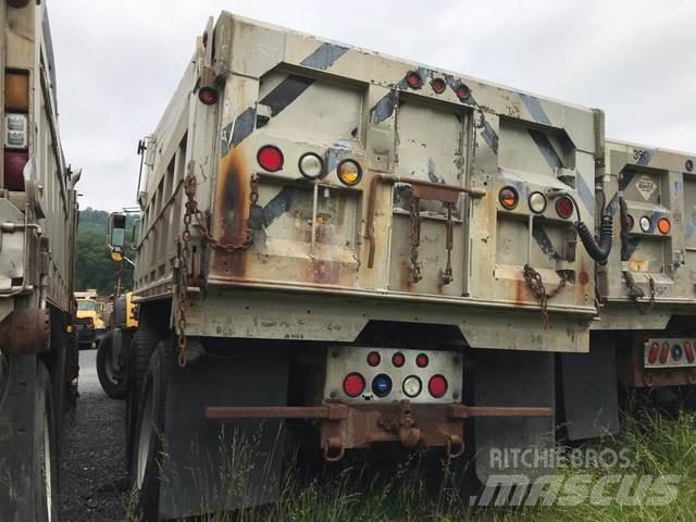 Mack GU713 Láminas y cuñas quitanieves