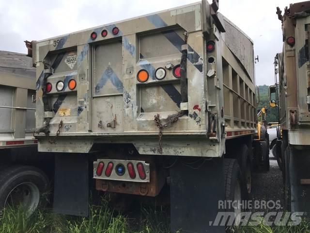 Mack GU713 Camiones bañeras basculantes o volquetes