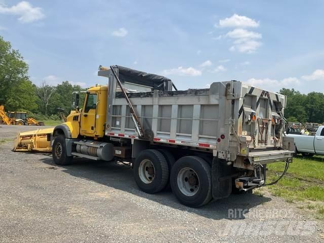 Mack GU713 Láminas y cuñas quitanieves