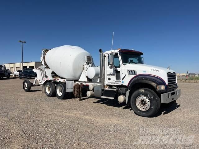 Mack GU713 Otros camiones