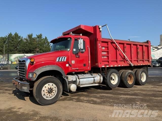 Mack GU713 Camiones bañeras basculantes o volquetes