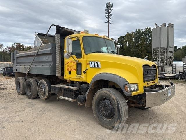 Mack GU713 Camiones bañeras basculantes o volquetes