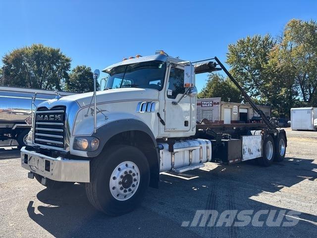 Mack GU713 Camiones portacubetas