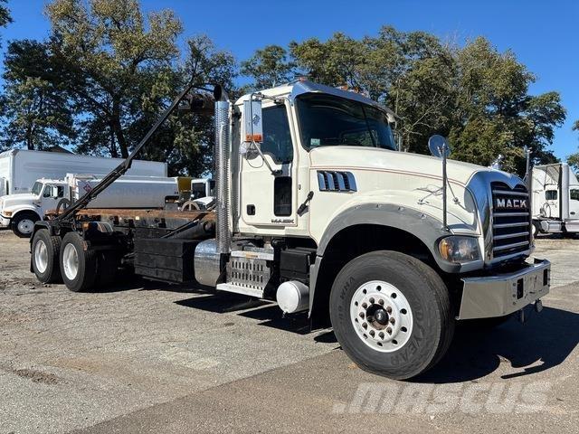 Mack GU713 Camiones portacubetas