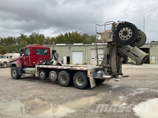 Mack GU713 Otros camiones