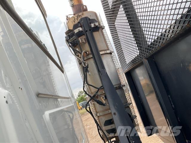 Mack GU713 Camiones plataforma