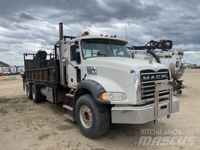 Mack GU813 Camiones plataforma