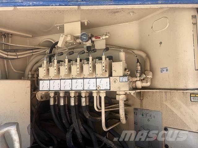 Mack GU813 Camión hormigonera