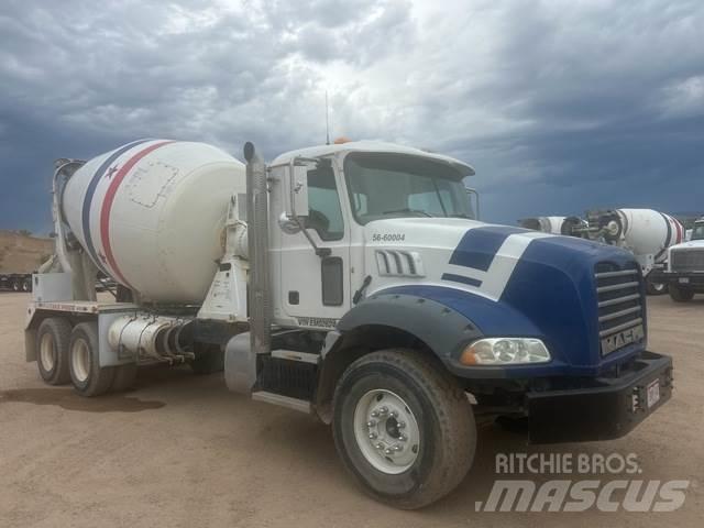 Mack GU813 Otros camiones