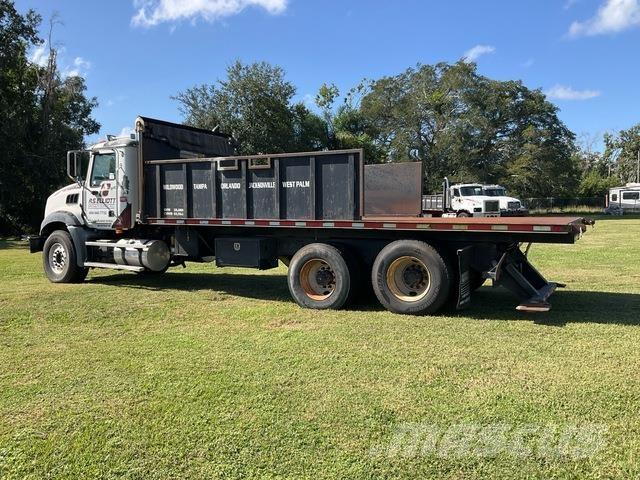 Mack GU813 Camiones bañeras basculantes o volquetes