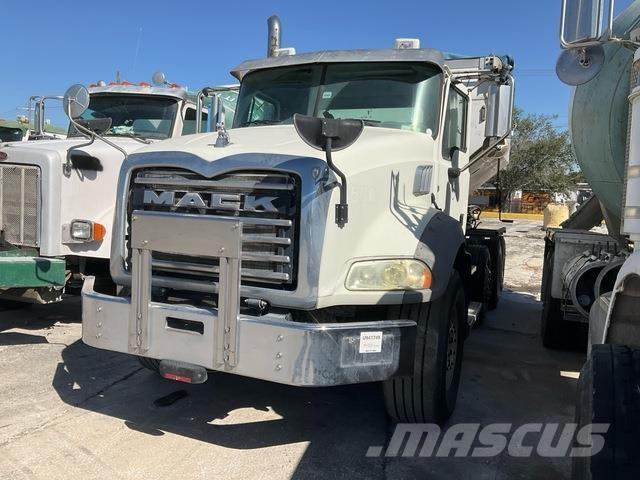 Mack GU813 Camiones hormigonera