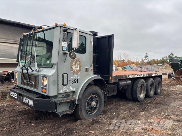 Mack MR611S Camiones plataforma