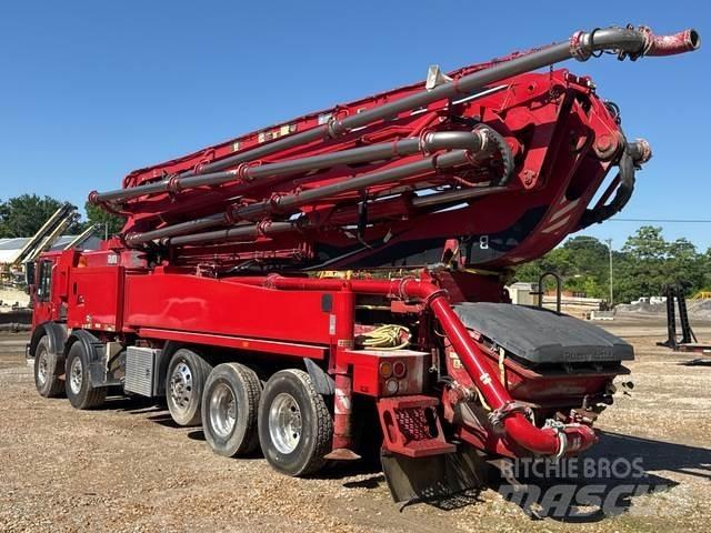 Mack MRU613 Camión hormigonera