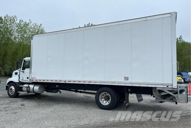 Mack MS642 Camiones caja cerrada