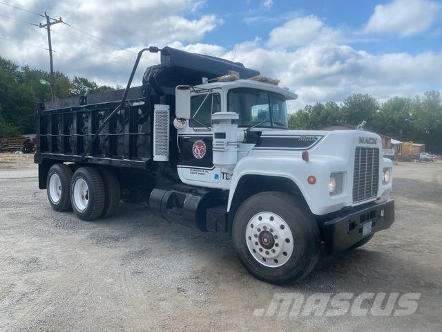 Mack R690ST Camiones bañeras basculantes o volquetes