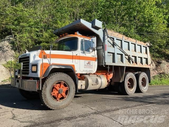 Mack RD686SX Camiones bañeras basculantes o volquetes