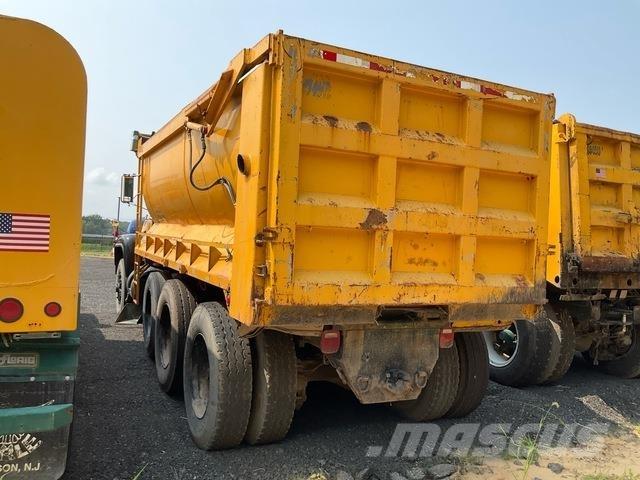 Mack RD686SX Camiones bañeras basculantes o volquetes