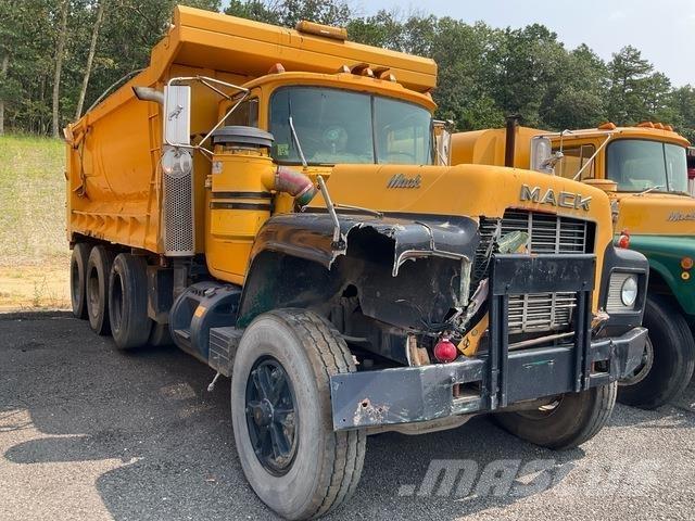 Mack RD686SX Camiones bañeras basculantes o volquetes