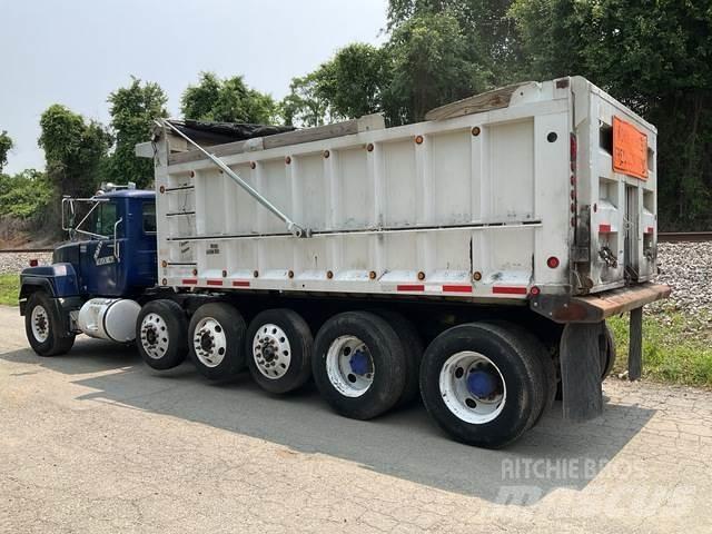 Mack RD688S Camiones bañeras basculantes o volquetes