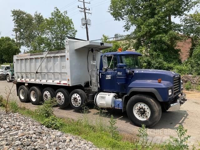 Mack RD688S Camiones bañeras basculantes o volquetes