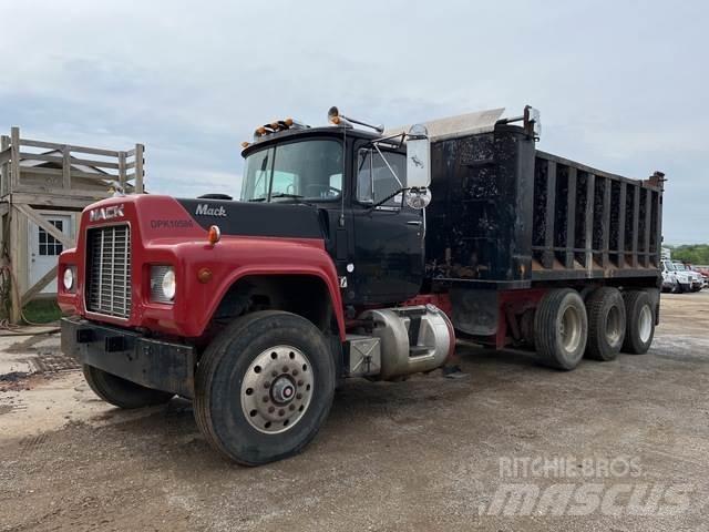 Mack RD690S Camiones bañeras basculantes o volquetes