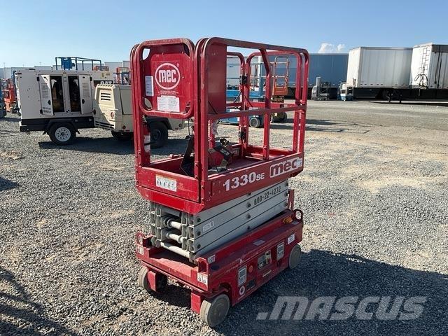 MEC 1330SE Plataformas tijera