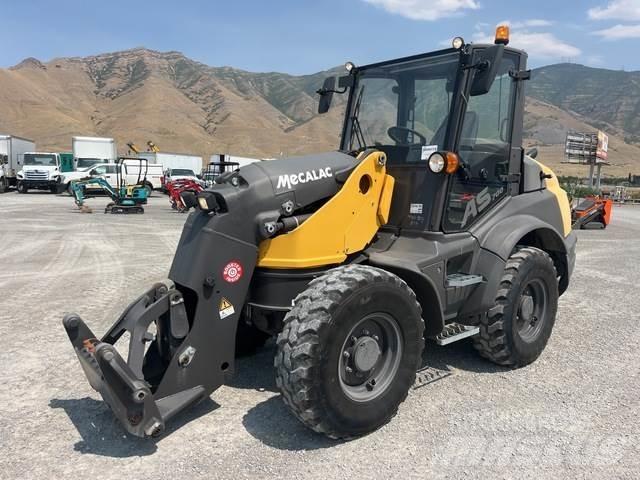 Mecalac AS700 Cargadoras sobre ruedas