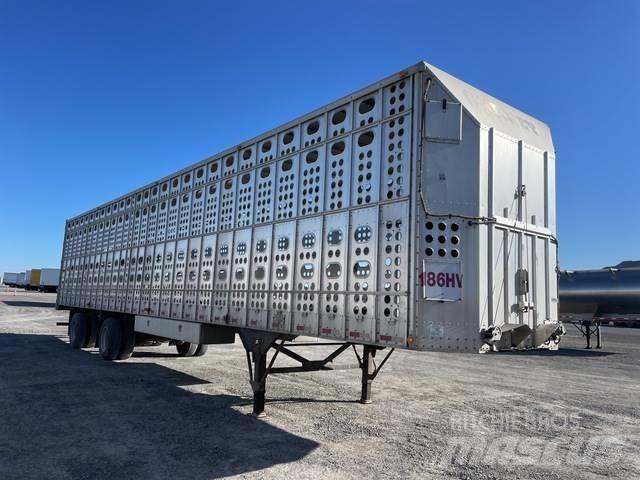 Merritt  Remolques para transporte de animales