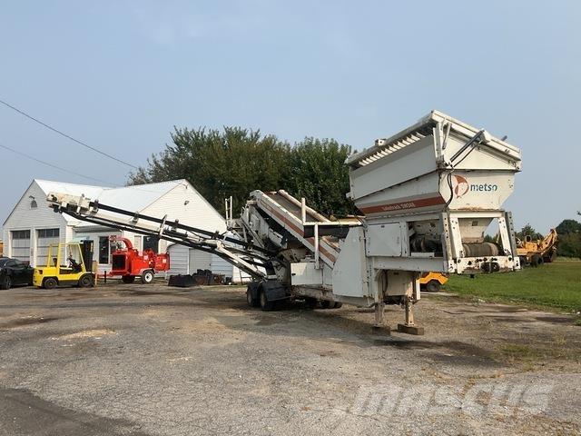 Metso R220 Machacadoras