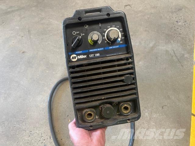 Miller CST-280 Soldadoras