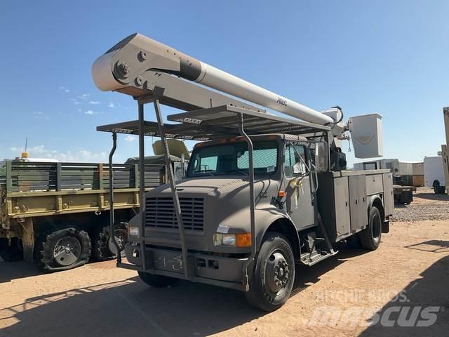 Navistar 4700 Plataformas sobre camión