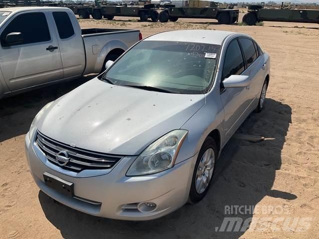 Nissan Altima Coches