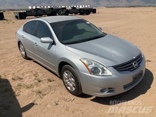 Nissan Altima Coches