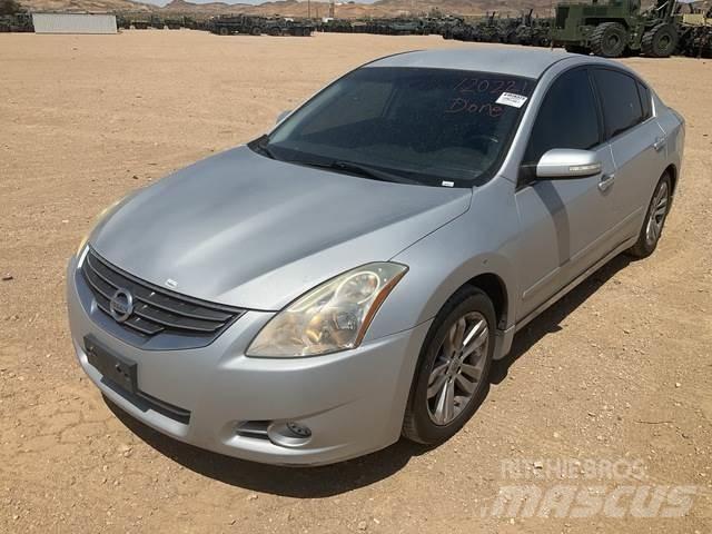 Nissan Altima Coches