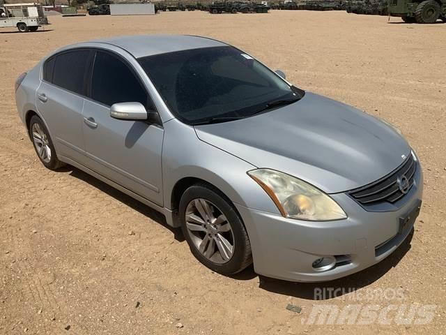Nissan Altima Coches