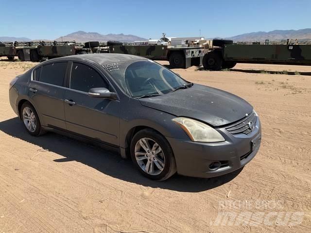 Nissan Altima Coches