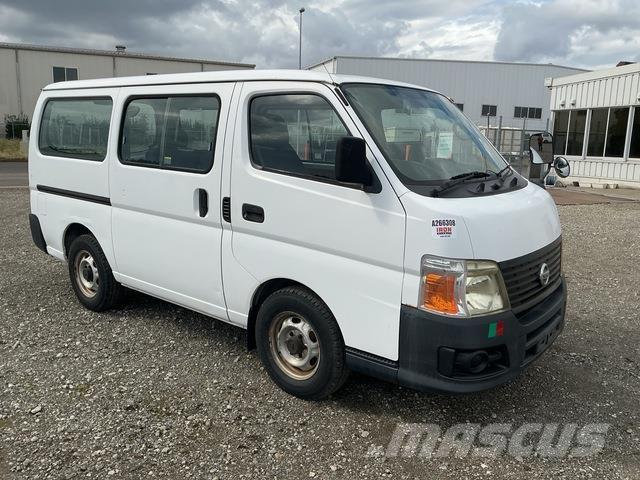 Nissan Caravan Mini autobuses