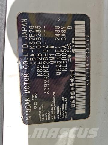 Nissan Caravan Mini autobuses