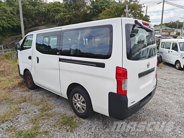 Nissan Caravan Mini autobuses