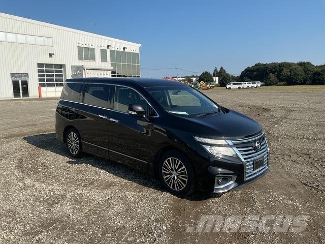 Nissan Elgrand Mini autobuses