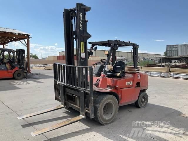 Nissan F04D40H Construcción - Otros