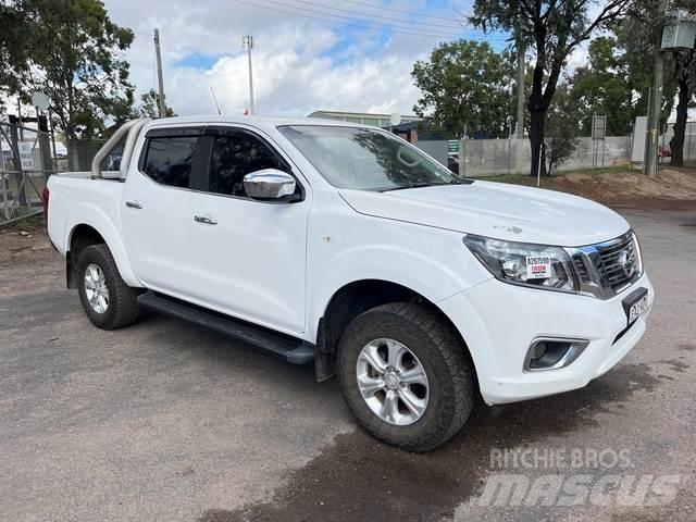 Nissan Navara Furgonetas caja abierta