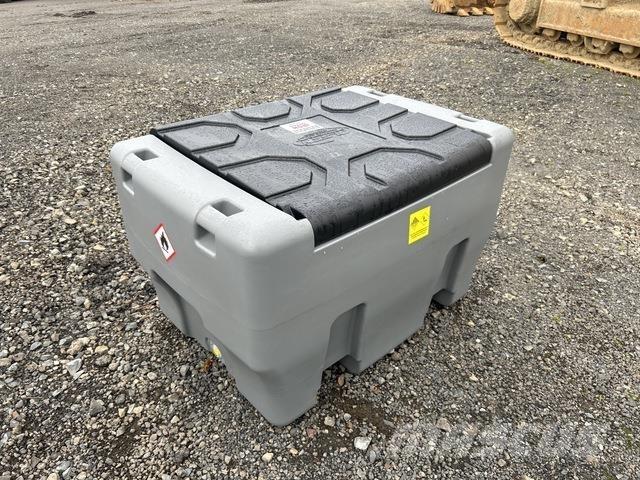  Olsen DD330 Depósitos de combustible y aditivos