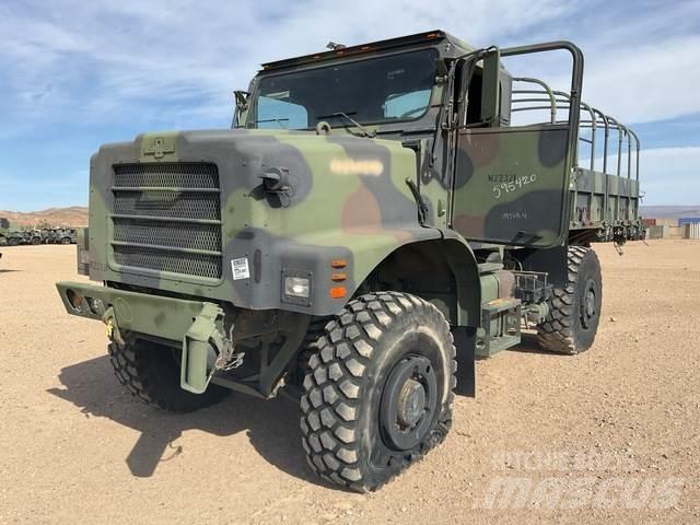 Oshkosh  Camiones caja cerrada