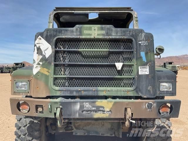 Oshkosh  Camiones caja cerrada