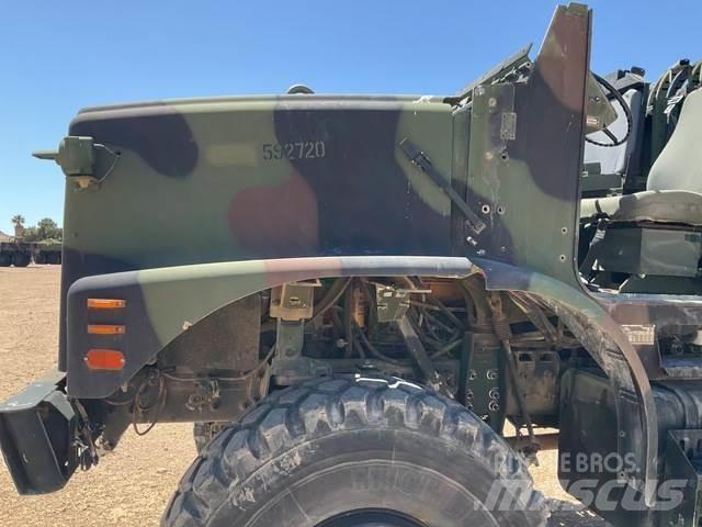 Oshkosh AMK23A1 Camiones caja cerrada