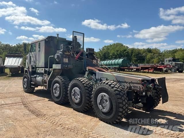 Oshkosh M1070 Grúas de vehículo