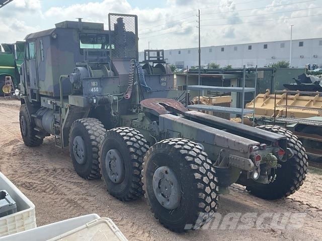 Oshkosh M1070 Grúas de vehículo