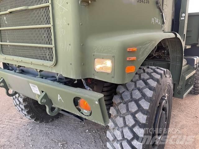 Oshkosh MTVR Camiones caja cerrada